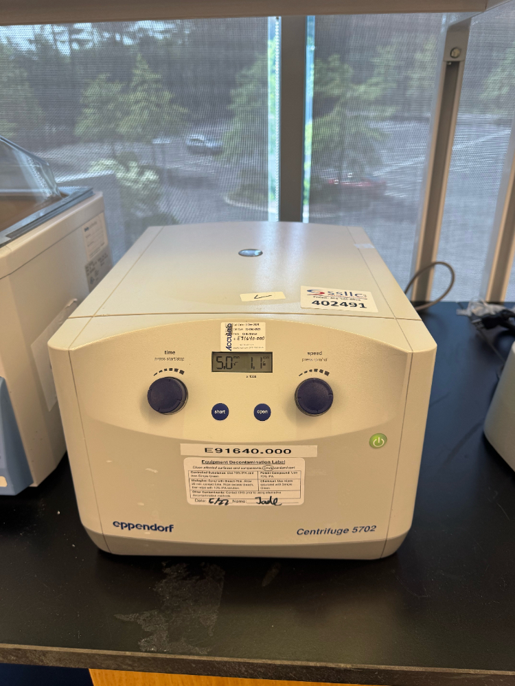 Image of Eppendorf 5702 Centrifuge